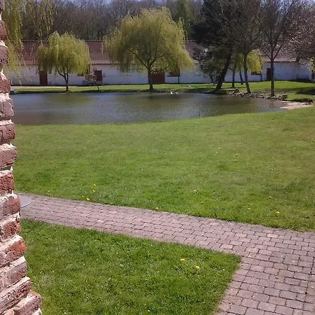 Domaine De Collen فندق مبيت وإفطار